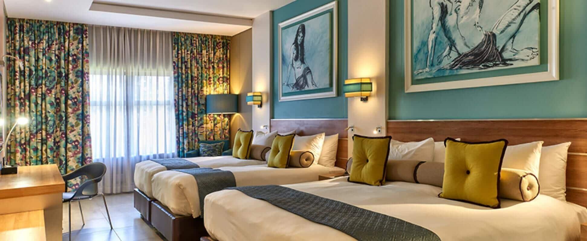 เพียร์มอนต์ เมทคอร์ท แอท เอ็มเพอเรอร์ พาเลซ โยฮันเนสเบิร์ก Hotel เคมป์ตัน พาร์ค ภายนอก รูปภาพ