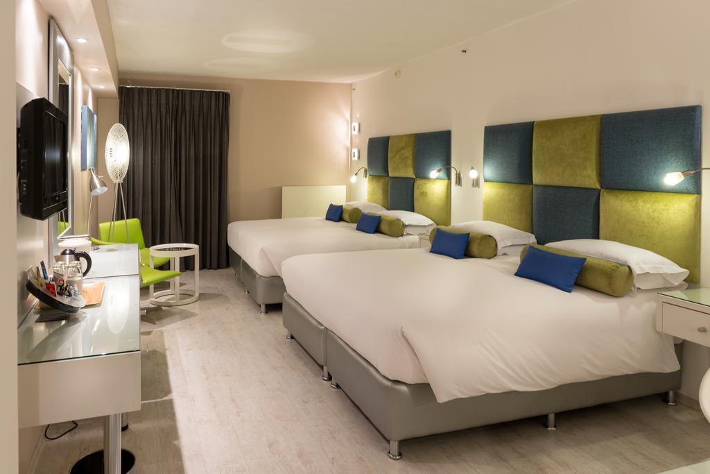 เพียร์มอนต์ เมทคอร์ท แอท เอ็มเพอเรอร์ พาเลซ โยฮันเนสเบิร์ก Hotel เคมป์ตัน พาร์ค ภายนอก รูปภาพ